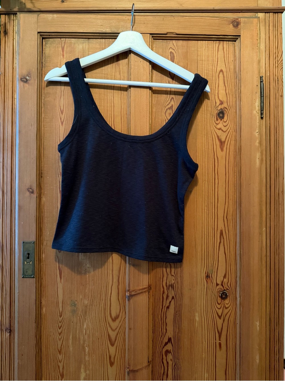 Vuori Black Scoop Neck Tank